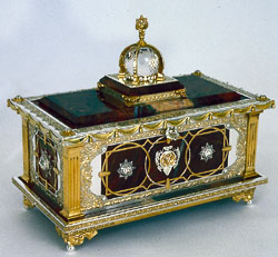 Dynasty casket