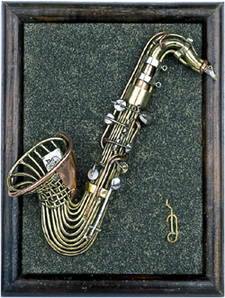 "Saxophone", panel.